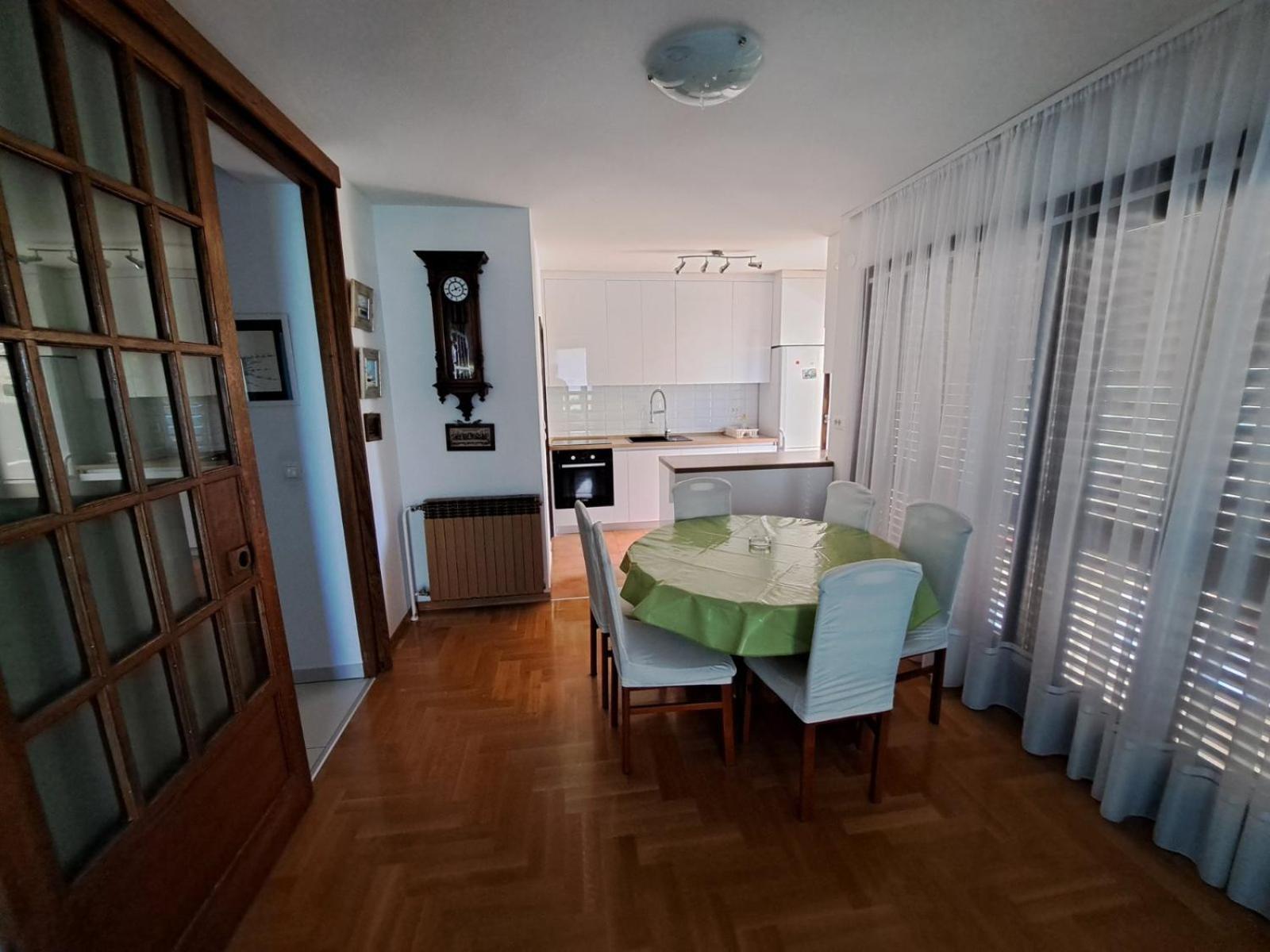 Apartmani Maver Sveti Filip i Jakov Exterior foto