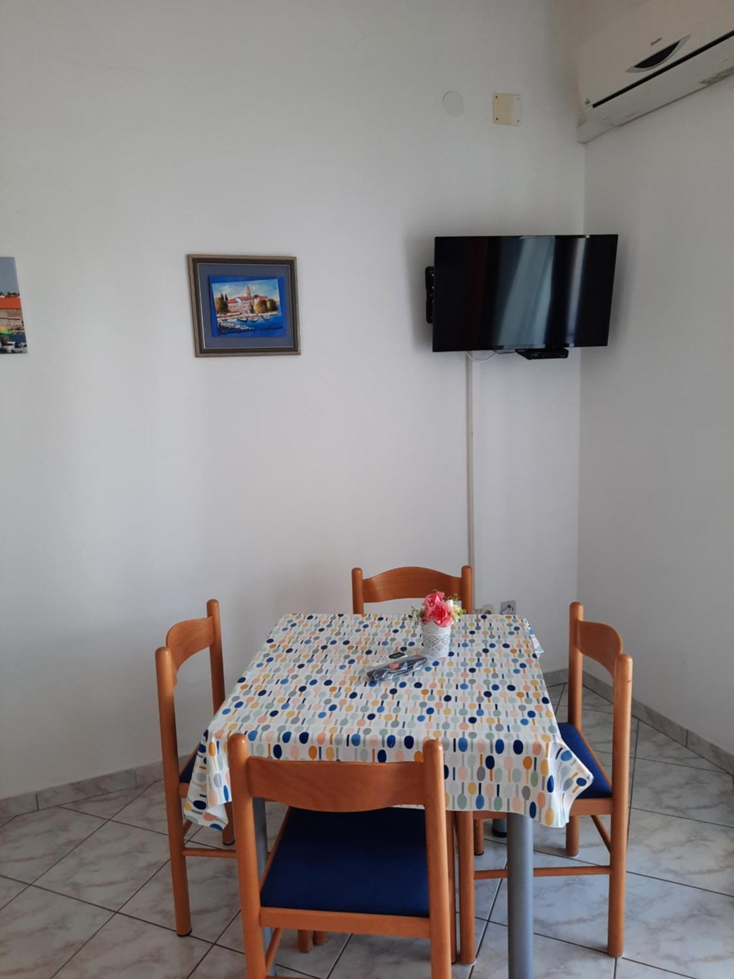Apartmani Maver Sveti Filip i Jakov Exterior foto